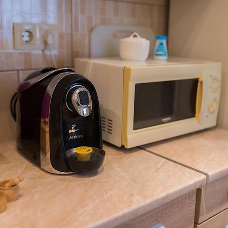 Green Lake Airport Apartments Вечеш Екстериор снимка